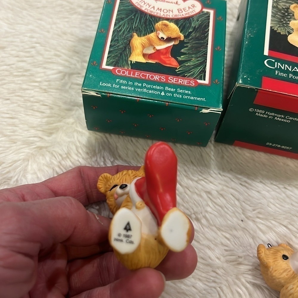 2 Vintage Hallmark Collector’s Series Cinnamon Bear Keepsake - Picture 6 of 9
